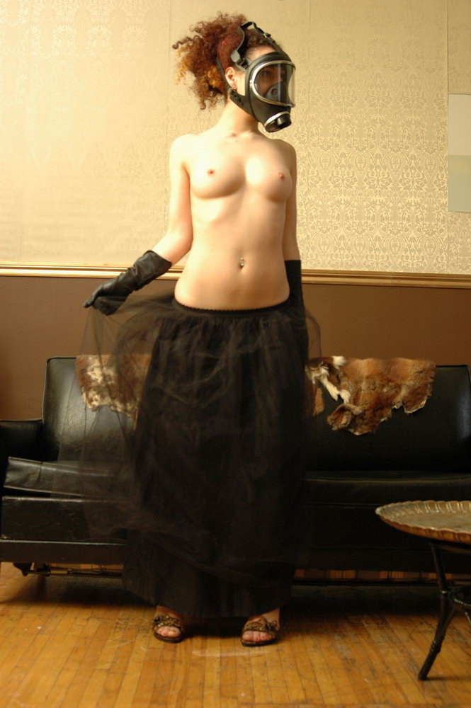 Curvaceous Kinky Zee strips to nothing but a gas mask #73259218
