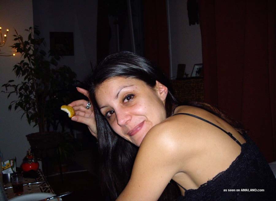 Brunette GF sucking and fucking #77960728