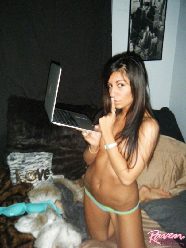 Gorgeous Raven Riley chatting only in panties #77968130