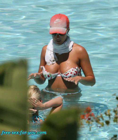 Gemma Atkinson posing in bikini on beach paparazzi pictures #75435058