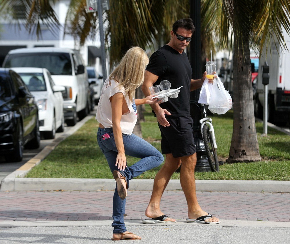 Joanna Krupa braless showing side boob while out for lunch in Miami #75210409