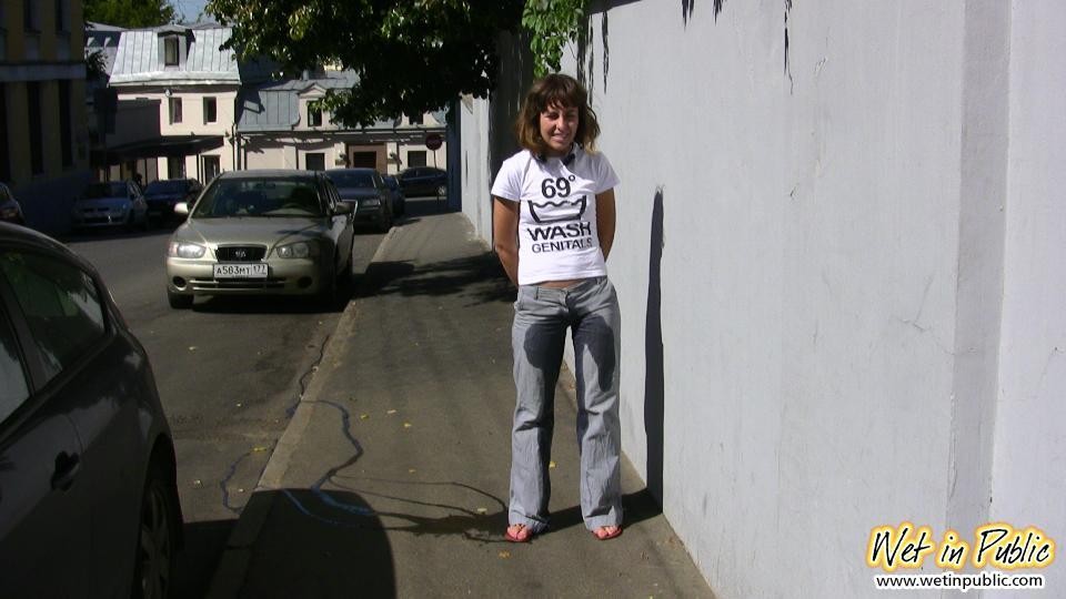 Perplexed babe in gray jeans who turned suddenly into a pee-wet slut #73243991