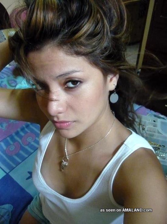 Mexican hottie posing seductively on cam #77960643