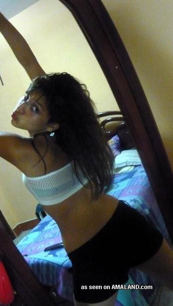 Mexican hottie posing seductively on cam #77960652