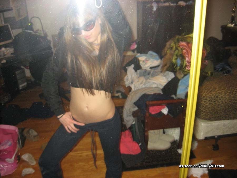Sexy amateur Latina hottie camwhoring #68462696