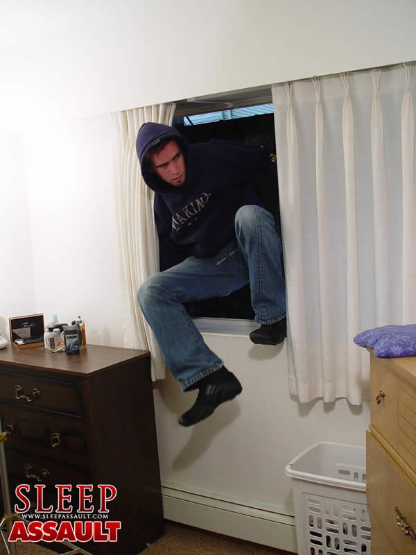 Guy sneaks in and has some fun with a sleeping chick #76604219