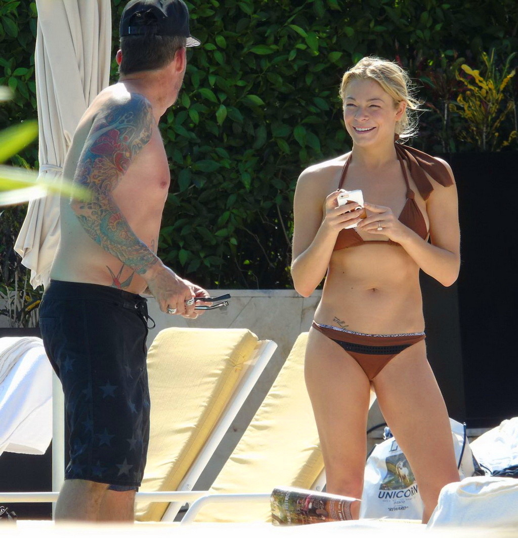 LeAnn Rimes showing ass in a brown thong bikini at the pool in Mexico #75176566