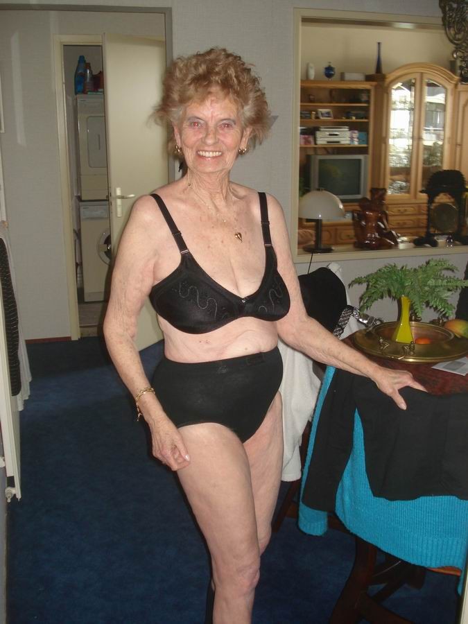 very old amateur granny poser at home #67652604