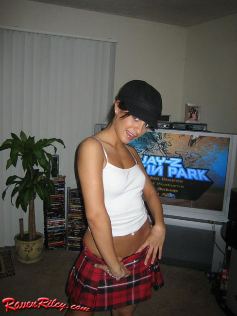 Stripping of a very sexy skirt #78009315
