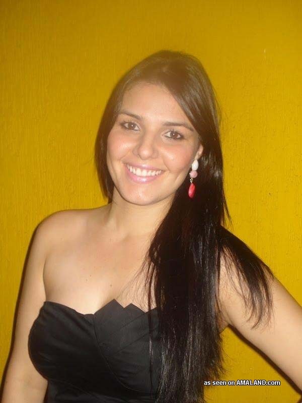 Steamy hot Spanish chick's selfpics #77956423