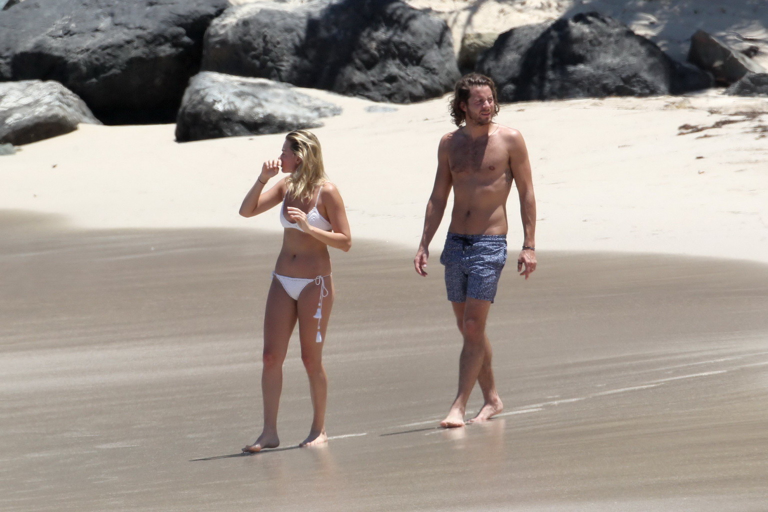 Margot Robbie getting ass groping in tiny white bikini #75143527
