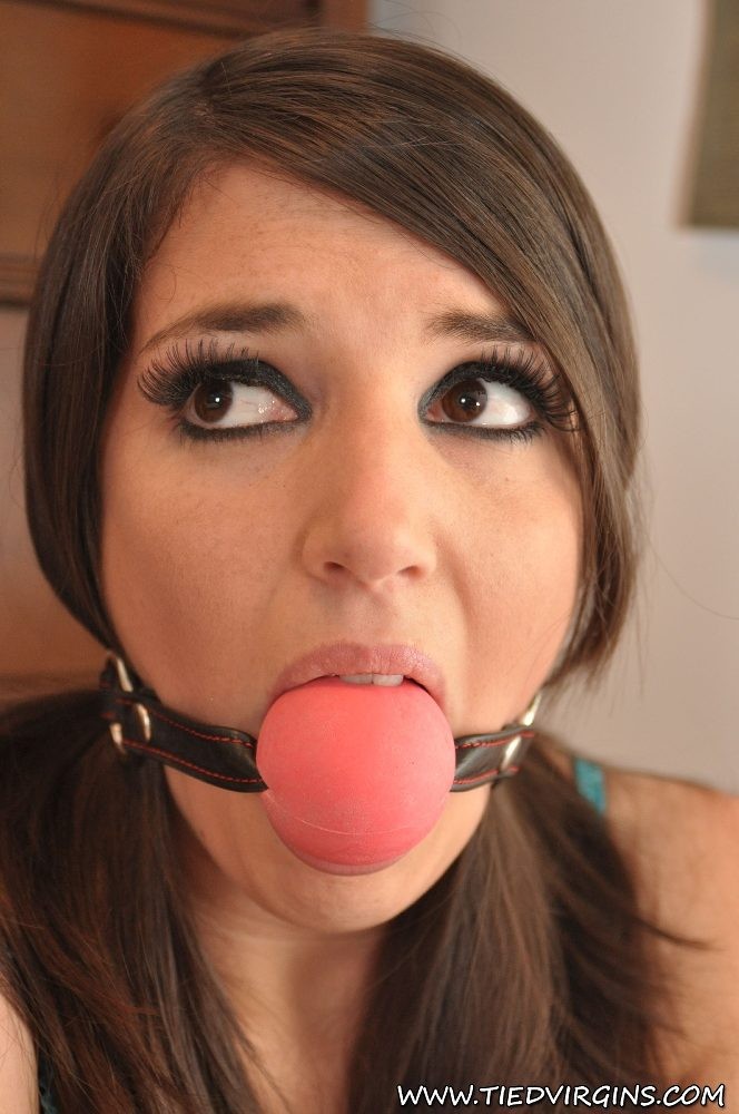 Amazing cutie Sapphire is chained and spread Such a slut #71483352