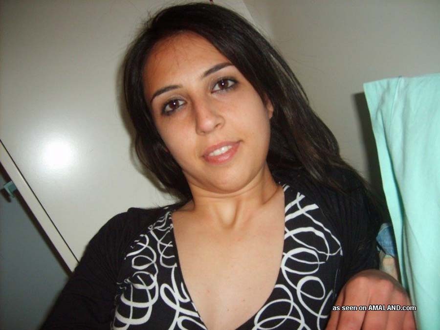 Real amateur latina showing off on cam #77963550