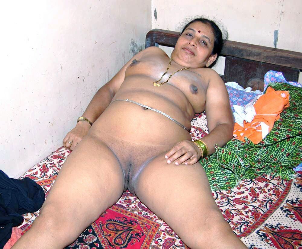 Exposed indian gfs are posing and fucking #77763144