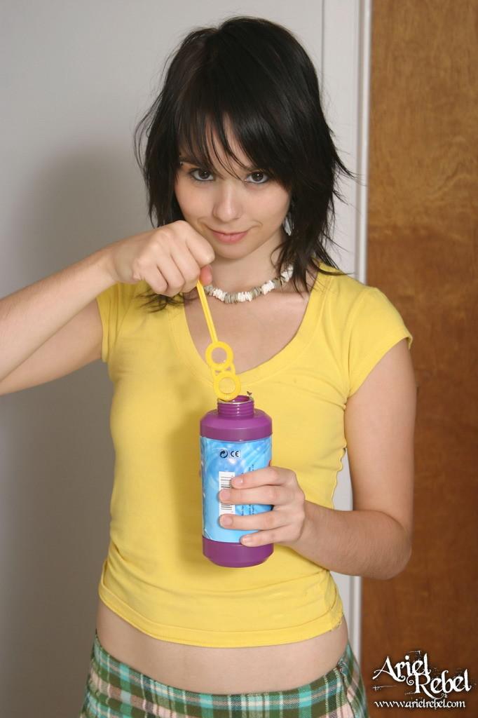 Pictures of Ariel Rebel showing her blowing skills #53299049