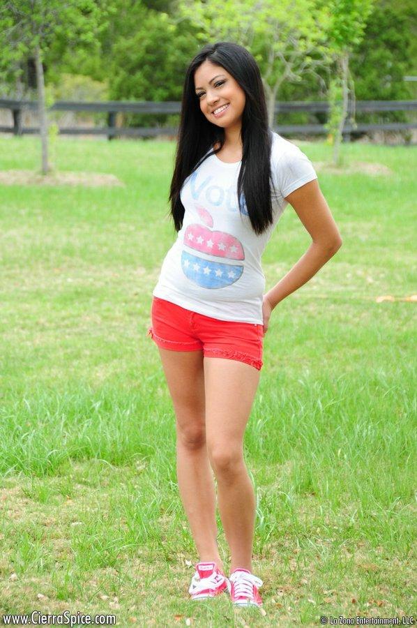 Cierra Spice is all natural while she strips off in a park #53825096