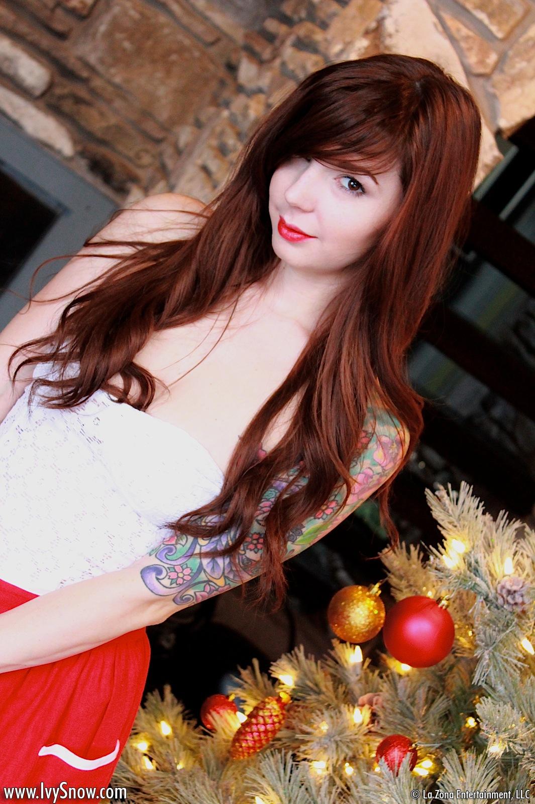Ivy Snow slowly slides out of her christmas outfit in front of her tree and gets naughty #55001519